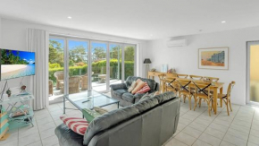 Vincentia Style - Only 150m to the Beach - Free Wifi & Chrome Cast